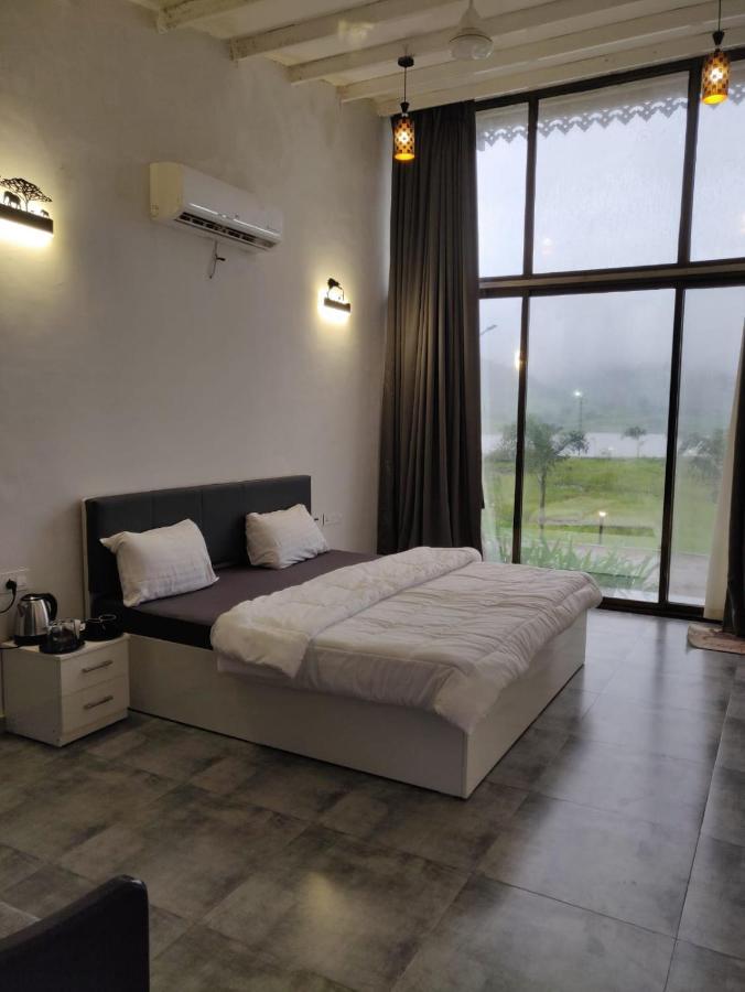 Mountain N Lake Resort Igatpuri Buitenkant foto