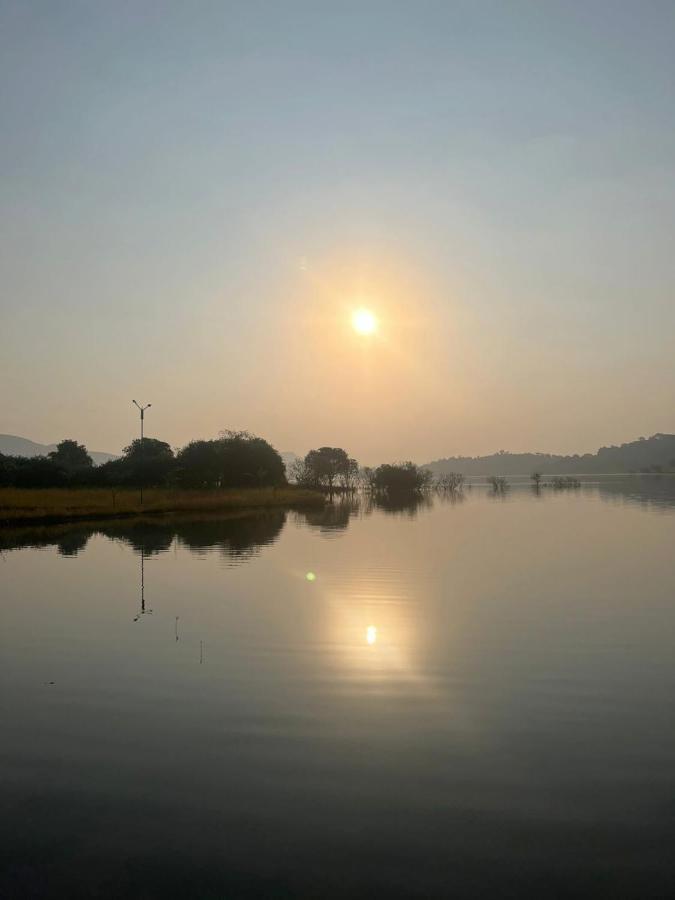 Mountain N Lake Resort Igatpuri Buitenkant foto