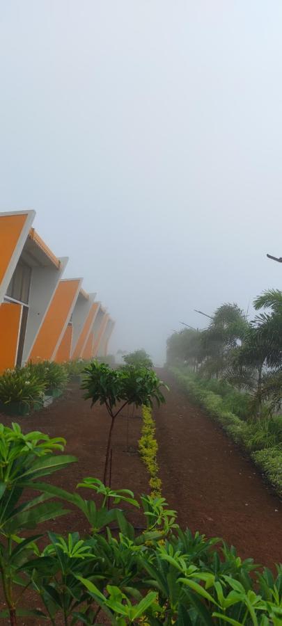 Mountain N Lake Resort Igatpuri Buitenkant foto